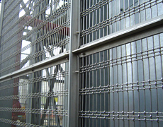 crimped wire mesh fence