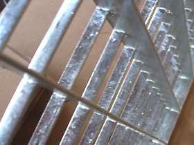 Plug Steel Grating
